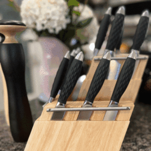 A kitchen knife set adds flare to your home and provides just the right touch to meals. 